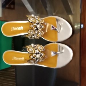 J.Renee Clear/Silver Sandal, Size 8.5 (EUC)